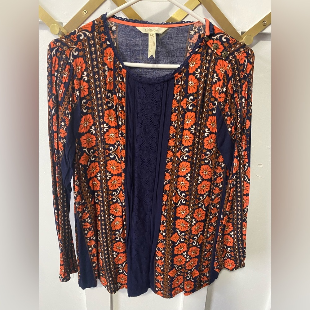 Matilda Jane long sleeve size medium. Perfect condition